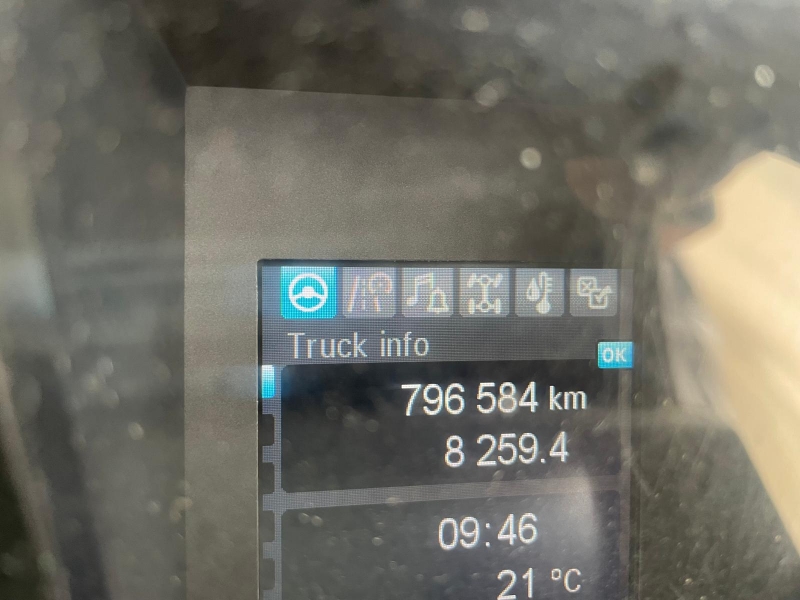 Vehicle Photo 10